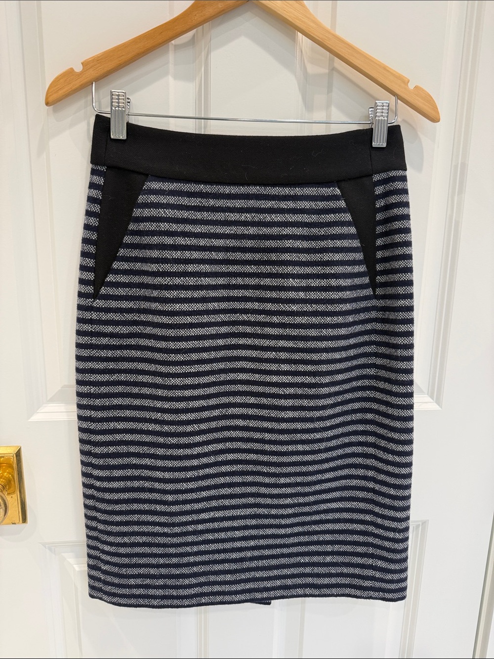 J crew Striped wool Pencil Skirt in Navy and Black size 0